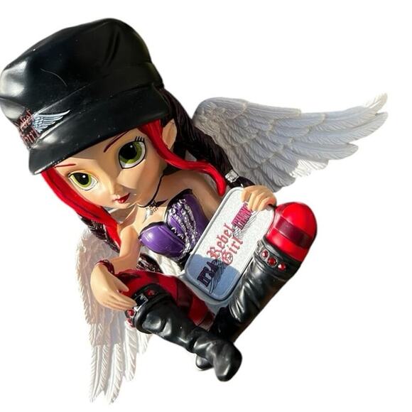 “REBEL GIRL THING” Figurine - Picture 8 of 11
